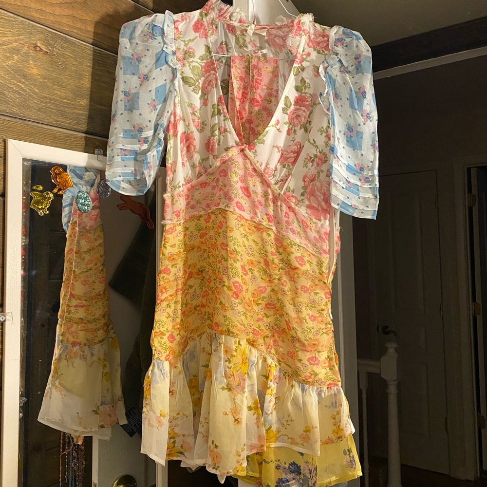 Size 4 Arlo Dress in Picnic Patchwork
